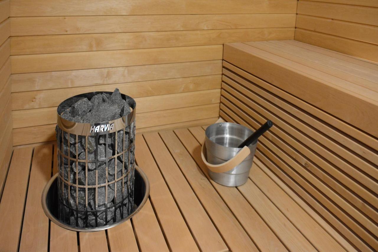 Riverside Lux With 2 Bedrooms, Car Park Garage And Sauna Turku Ngoại thất bức ảnh
